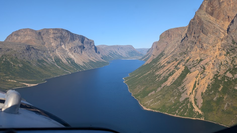 Vol panoramique de retour vers la rivière George